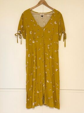Universal Thread Mustard Floral Dress - Size  XXL